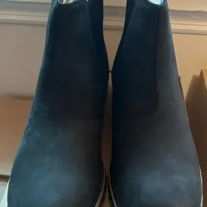 NEW Men’s Chaco Waterproof Chelsea Black Boots (11)