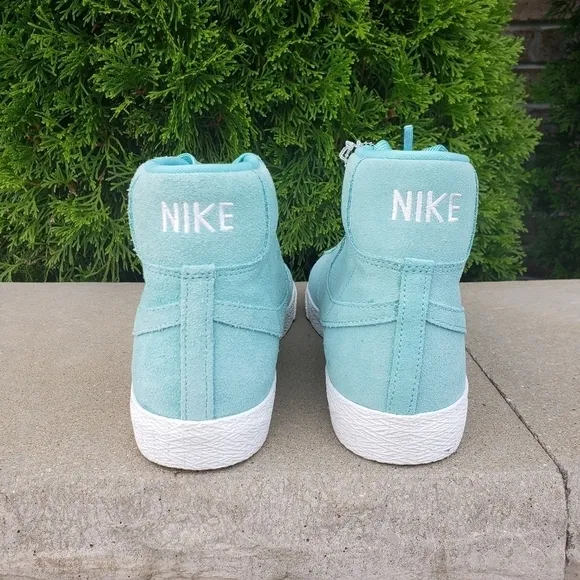 NEW Nike Boys High Top Sneakers Teal 6Y, 6.5Y