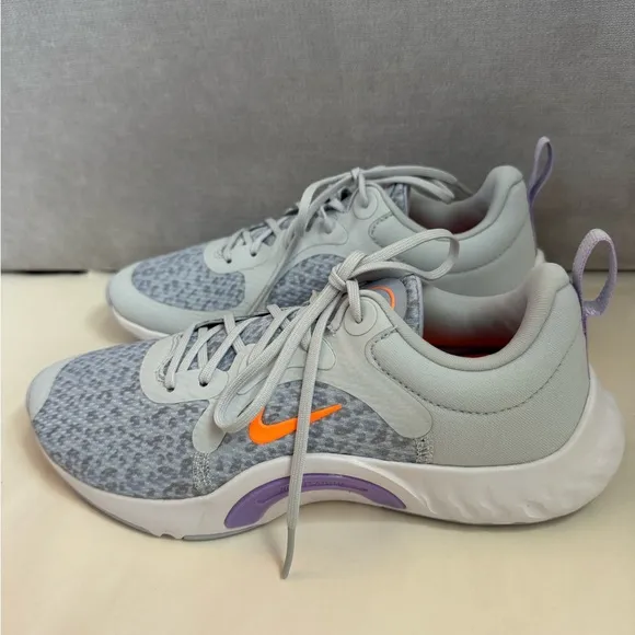 NEW Nike Renew In-Season TR11 Trainer RunningSneakers NWT Pure Platinum Atomic…
