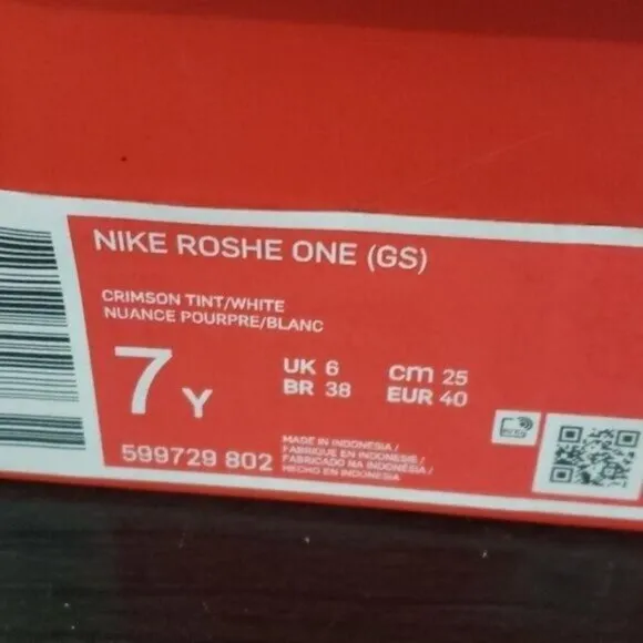 New Nike Roshe Peach White Sneakers Everyday Walking Comfy Casual Shoes NWT