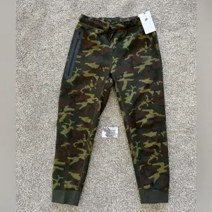 New Nike Tech Fleece Camo Tracksuit Pants Sweatpants Boys Kids FN9120 XS - XL
