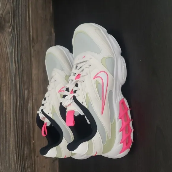 New Nike Zoom Air Fire White Neon Pink Chunky Heel Sneakers