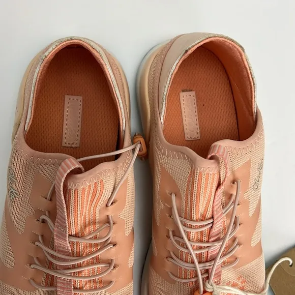NEW Olukai Miki Trainer Slip On Sneakers Peach Womens Size 7 Athletic Shoes NWT