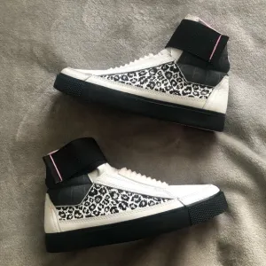 NEW Royal Elastics Queen High Big Fat Studs sneakers size 6.5