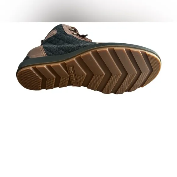 NEW SOREL Women's Evie II NW Lace Boots Tobacco &amp; Charcoal - Two Sizes Available