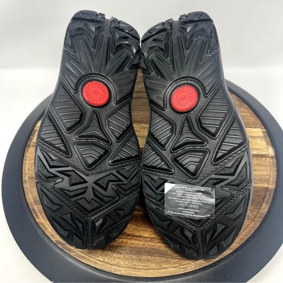 🥷🏿🥷🏿🥷🏿NEW Ugg MensCA805 V2 Remix Heritage Black Sneakers Shoes! No box!