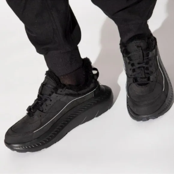 🥷🏿🥷🏿🥷🏿NEW Ugg MensCA805 V2 Remix Heritage Black Sneakers Shoes! No box!