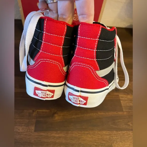 New VANS Filmore size 13 kids high top athletic sneakers