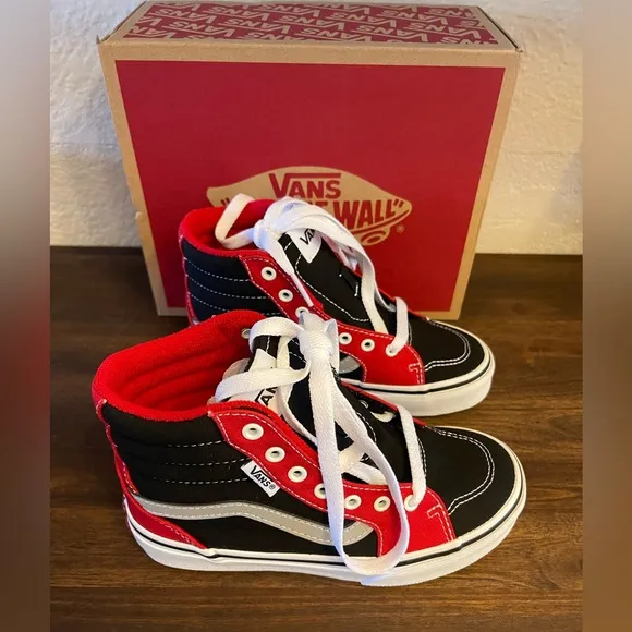 New VANS Filmore size 13 kids high top athletic sneakers