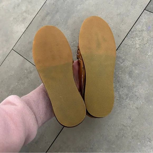 NEW Women's Huarache Sandal Almond tan neutral 6