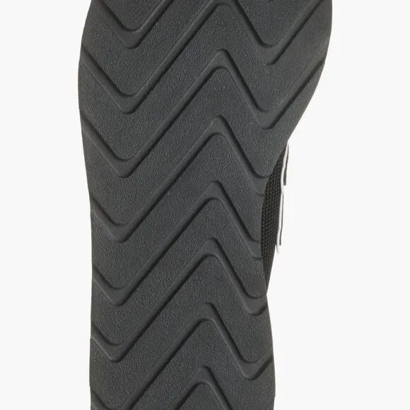 New Balance platform Black Sneakers NWOB