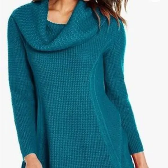 New Lake Blue Basic Turtleneck Knit Sweater
