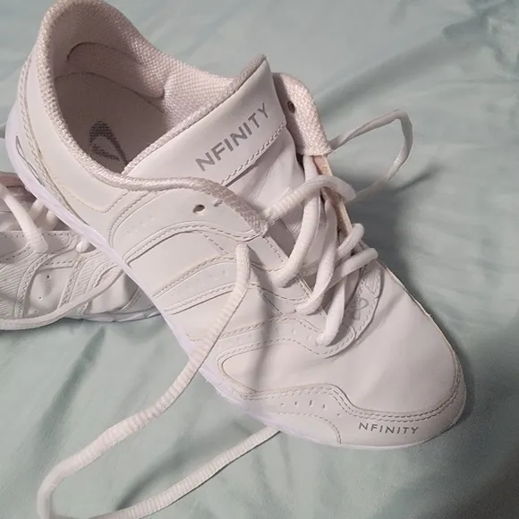 NFINITY Women's White Sneakers