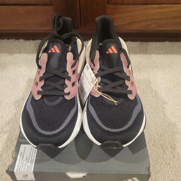 NIB Adidas Ultraboost Light Women's Running Shoes Black Size 6 Jogging Sneakers