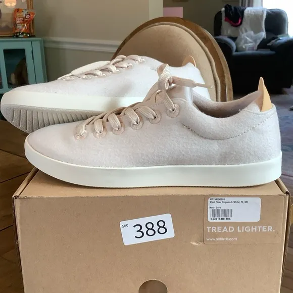 NIB Allbirds Wool Piper Dogwood Sneaker Womens 9.5/Mens 8 Unisex. Retail is $118