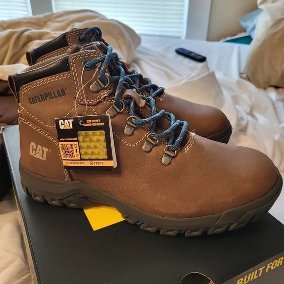 NIB Caterpillar Mae St 7.5 women's med steel toe boot NEW NEVER WORN