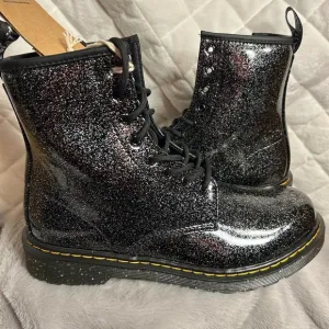 NIB Dr. Martens Black Glitter Combat Boots Girls Womens size