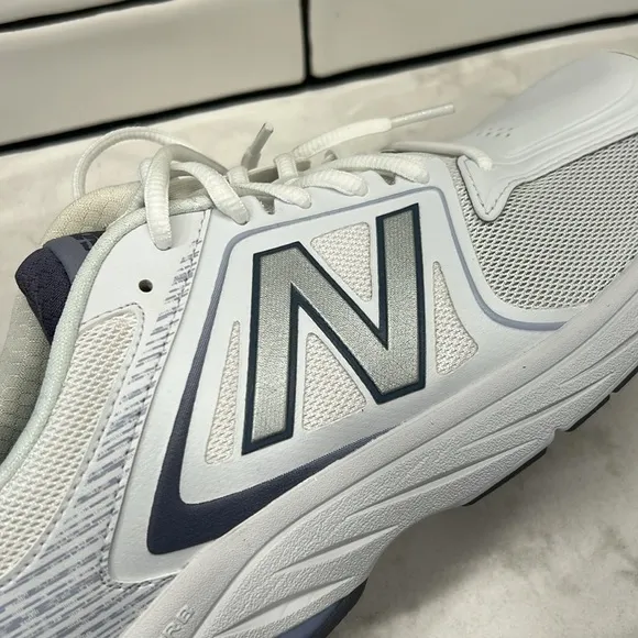 NIB New Balance 847 V3 | White &amp; Grey Walking Shoes Sneakers