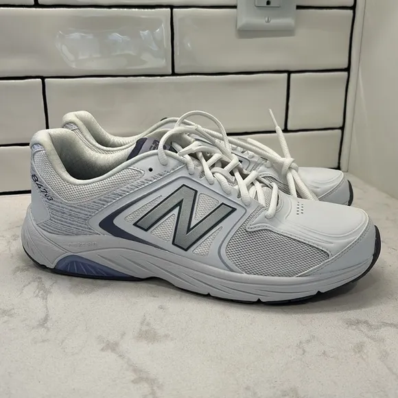 NIB New Balance 847 V3 | White &amp; Grey Walking Shoes Sneakers