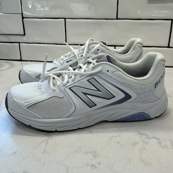 NIB New Balance 847 V3 | White &amp; Grey Walking Shoes Sneakers