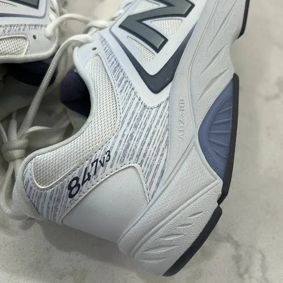 NIB New Balance 847 V3 | White &amp; Grey Walking Shoes Sneakers