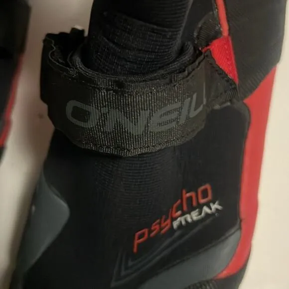 NIB O’NEILL PSYCHOFREAK SPLIT TOE 3.5MM BLACK &amp;‎ RED WETSUIT SWIM BOOTS. SIZE 12