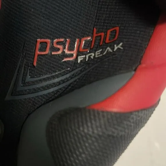 NIB O’NEILL PSYCHOFREAK SPLIT TOE 3.5MM BLACK &amp;‎ RED WETSUIT SWIM BOOTS. SIZE 12