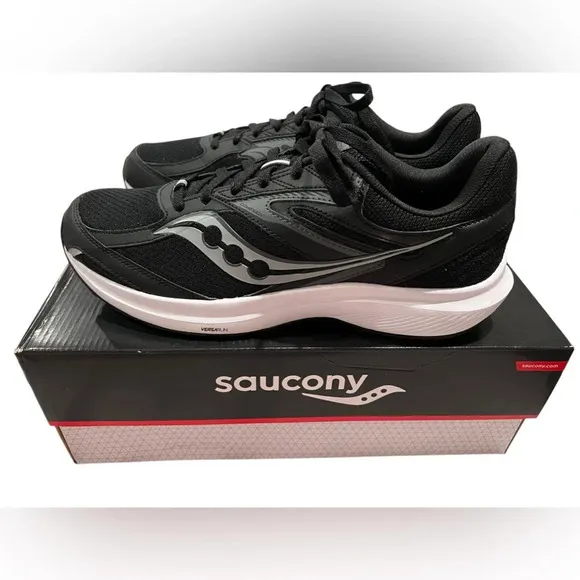 NIB Saucony Men’s Cohesion 17 Black Athletic Shoes in size 11