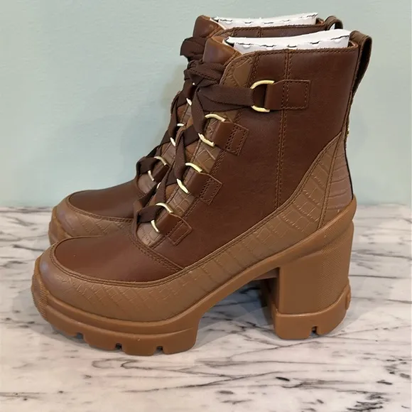 NIB SOREL Women’s Waterproof Boots
