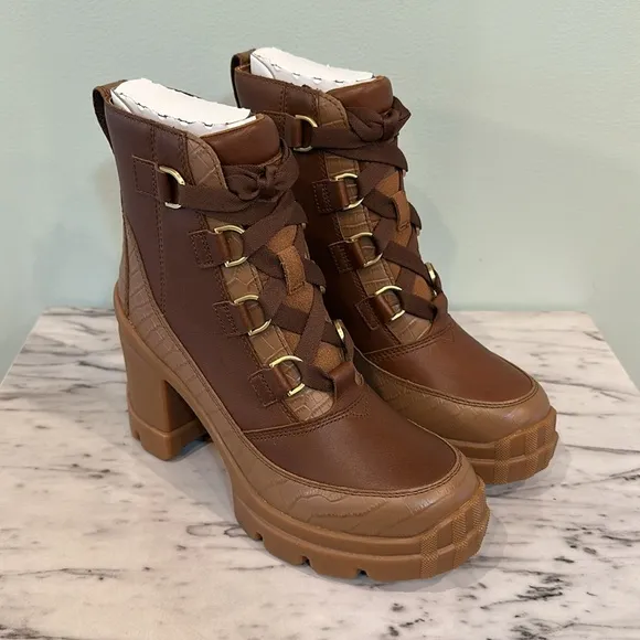 NIB SOREL Women’s Waterproof Boots
