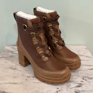 NIB SOREL Women’s Waterproof Boots