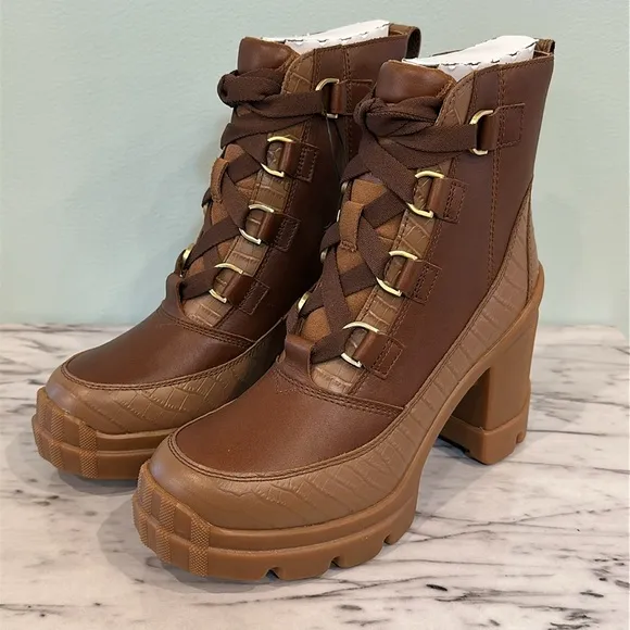 NIB SOREL Women’s Waterproof Boots