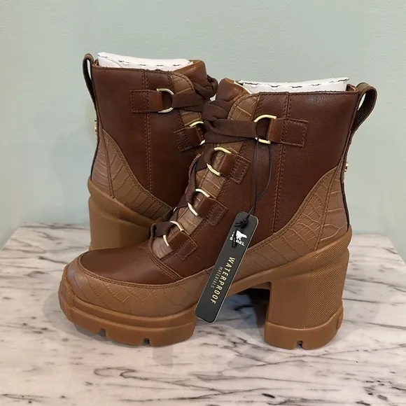 NIB SOREL Women’s Waterproof Boots