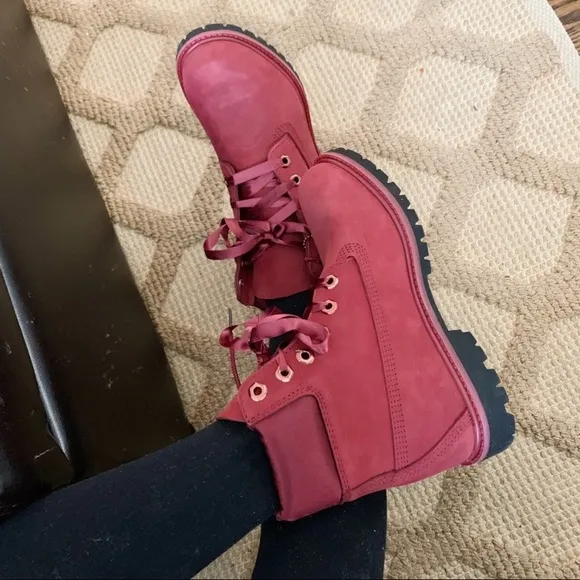 NIB Timberland Limit Satin Collar Waterproof Ribbon Tie Boots Red 38