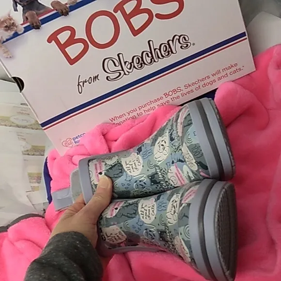 NIB Women's BOBS by Skechers waterproof 🐈cat boots size 6