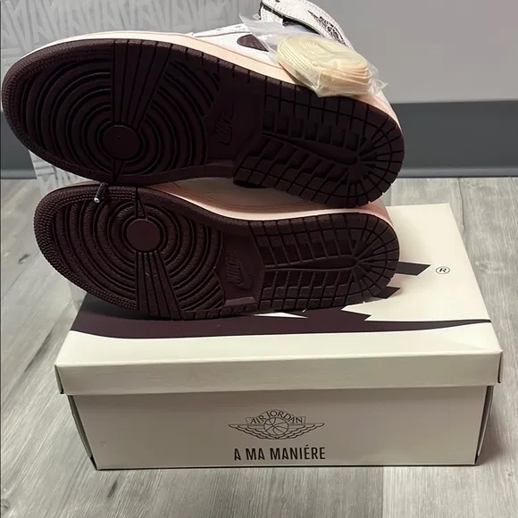 Nike A Ma Maniére High-Top Sneakers