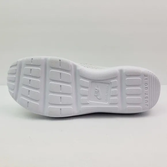 Nike AD Comfort Womens Size 11 Photon Dust White Sneaker Shoes DJ1001-001