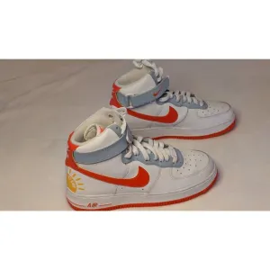 Nike AF-1  High (GS) 'Be Kind' Youth Sz 6.5 Hi-Top Sneakers Wht/Org #DC2198-100