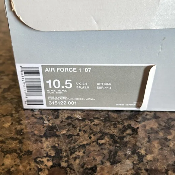 Nike Air Force 1 ‘07 High top Black Sneakers EUC 10.5