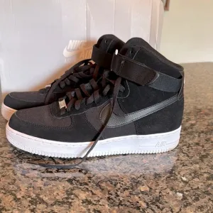 Nike Air Force 1 ‘07 High top Black Sneakers EUC 10.5