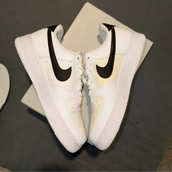 Nike Air Force 1 ‘07 Men’s White / Black AF1 Sneakers