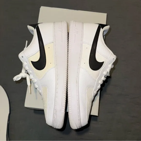 Nike Air Force 1 ‘07 Men’s White / Black AF1 Sneakers