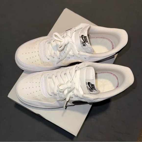 Nike Air Force 1 ‘07 Men’s White / Black AF1 Sneakers