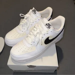 Nike Air Force 1 ‘07 Men’s White / Black AF1 Sneakers