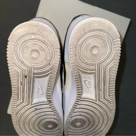 Nike Air Force 1 ‘07 Men’s White / Black AF1 Sneakers