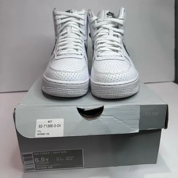 Nike Air Force 1 High Top Sneakers - White and Black Sz.6.5y