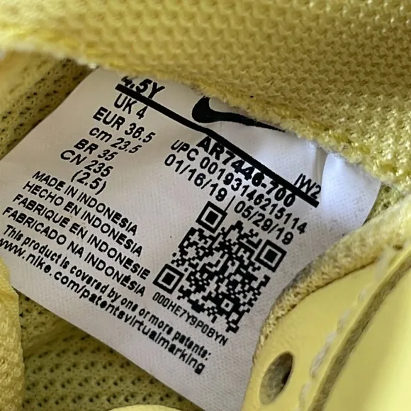NIKE Air Force 1 Low Shoes Yellow Purse Removable Swoosh‎ Black Size 4.5Y Youth
