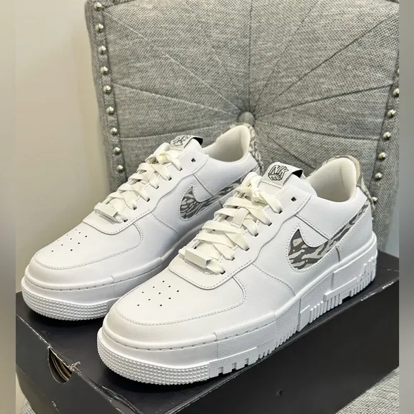 Nike Air Force 1 Pixel SE Women’s White/Particle Gray/Summit White, Size: 10.5