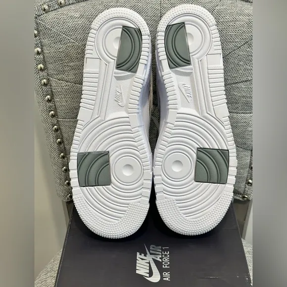 Nike Air Force 1 Pixel SE Women’s White/Particle Gray/Summit White, Size: 10.5