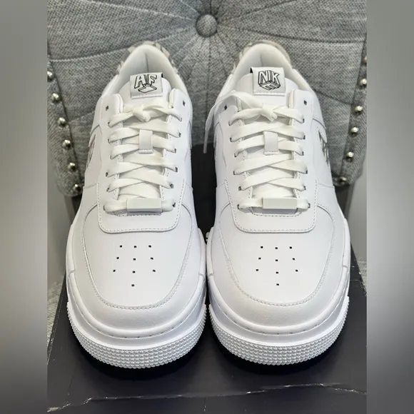 Nike Air Force 1 Pixel SE Women’s White/Particle Gray/Summit White, Size: 10.5